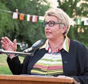 Regierungsrätin Cornelia Komposch hält die Festrede zum Bundesfeiertag in Sommeri. (Bild: Helio Hickl)