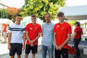 Die Geehrten (von links) Marc Bösch, Robin Sutter, Reto Hänni und Dennis Sutter. (Bild: Michael Hug)