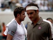 Stan Wawrinka und Roger Federer spielten Anfang Juni in Paris letztmals gegeneinander (Bild: KEYSTONE/EPA/YOAN VALAT)