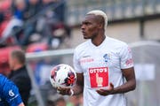 Luzern-Stürmer Blessing Eleke im Spiel auf den Färöer Inseln. (Bild: Martin Meienberger/freshfocus)