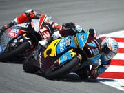 Alex Marquez vor Tom Lüthi - in der Rangliste hat der Schweizer die Nase vor dem Spanier (Bild: KEYSTONE/EPA EFE/ALEJANDRO GARCIA)