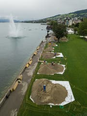 Auch aus der Luft sind die zehn Sandtürme gut erkennbar. (Bild: Tino Dietsche)