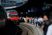 Am Bahnhof in Zug wird während dem Esaf noch mehr los sein, also sonst. (Bild: Stefan Kaiser, Zug, 9. August 2019)