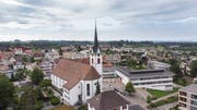Die Pfarrkirche in Mörschwil steht mitten im Dorfzentrum. (Bilder: Ralph Ribi)