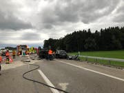 Beim Unfall kamen zwei Menschen ums Leben. (Bild: Kantonspolizei St.Gallen)