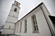Nach dem ökumenischen Gottesdienst können die Teilnehmenden Zeit mit den abgewiesenen Asylsuchenden verbringen. (Bild: Reto Martin, 1.02.2012)
