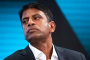 Ihm droht Ärger aus den USA: Novartis-Chef Vasant Narasimhan (Bild: Keystone)