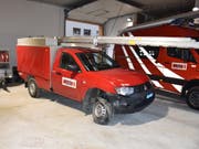 Nach der Spritztour wurde das praktisch nicht mehr fahrbare Feuerwehrauto wieder zurück in die Garage gestellt. (Bild: Kantonspolizei Graubünden)