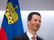 «Eine Monarchie bringt sehr viel Stabilität»: Erbprinz Alois, Liechtensteins amtsführender Stellvertreter von Fürst Hans-Adam II und Thronfolger. (Bild: KEYSTONE/PETER KLAUNZER)
