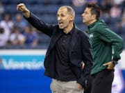 Luzerns Trainer Thomas Häberli steht im Rückspiel mit seinem Team bei Espanyol Barcelona vor einer so gut wie unlösbaren Aufgabe (Bild: KEYSTONE/ALEXANDRA WEY)