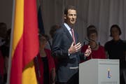 Es gelte, sich den anstehenden Herausforderungen zu stellen und die richtigen Massnahmen zu treffen, sagte Erbprinz Alois von und zu Liechtenstein. (Gian Ehrenzeller/Keystone)