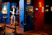 In den Zuger Museen werden während des Esaf nicht viele Besucher anwesend sein. Ideal also, um eine Ausstellung zu besuchen. Im Bild die Ausstellung «Ernstfall! Die Schweiz im Kalten Krieg» im Museum Burg Zug. (Bild: Stefan Kaiser, Zug, 17. Juni 2019)