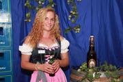 Als einzige Werdenbergerin darf Jeanine Gabathuler das Werdenberg am Finalabend auf der Wahlbühne vertreten. (Bild: PD)