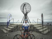 Der österreichische Extremsportler Wolfgang Fasching ist mit dem Fahrrad in Rekordzeit von Gibraltar bis zum Nordkap gefahren. (Bild: KEYSTONE/APA/LIME-ART.AT/MANUEL HAUSDORFER)