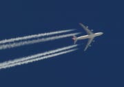 Geht es nach der Umweltkommission des Ständerates, kostet ein Langstreckenflug bald 120 Franken mehr. (Bild: Keystone)
