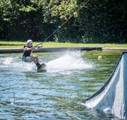 Der beliebte Wassersport mit Brett und Lift sorgt für Diskussionen. (Bild: Reto Martin, Kefikon, 13.07.2018)