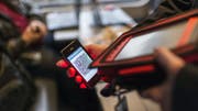Wer kein gültiges Billett hat, landet seit April in der nationalen Schwarzfahrer-Datenbank. (Bild: Keystone)