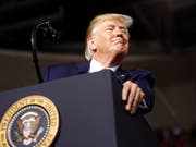 US-Präsident Donald Trump will für Zuwanderer die Bedingungen für den Zugang zum Aufenthaltstitel Green Card verschärfen. (Bild: KEYSTONE/AP/PATRICK SEMANSKY)