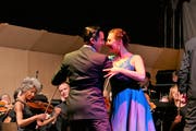 Verschmelzung von Musik und Tanz: Morena Mermelstein und Patrick Arellano. (Bild: Max Eichenberger)