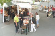 Die Solarbar während ihres ersten Einsatzes auf dem Marktplatz in Weinfelden. (Bild: PD)