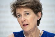 Bundesrätin Simonetta Sommaruga spricht am 26. August in der St.Galler Lokremise über Herausforderungen für die Klimapolitik. (Bild: Peter Schneider/KEY - 3. Juli 2019)