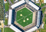 Drei der insgesamt sieben Sägemehlplätze sind hier bereits zu sehen. (Bild: Esaf Zug/Andy Busslinger, 15. August 2019)