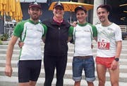 Daniel Widmer, Franziska Bösch, Fabian Breitenmoser und Gregor Metzger (von links) freuen sich über den erneuten Sieg beim Inferno Triathlon. (Bild: PD)