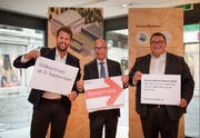 Standortförderer Samuel Zuberbühler, Stadtpräsident Thomas Scheitlin und Chief Digital Officer Christian Geiger stellen am Montag das Projekt der Smarthalle vor. (Bilder: Adriana Ortiz Cardozo - 19. August 2019)
