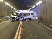 Bei einer Kollision im Gotthard-Strassentunnel sind fünf Personen verletzt worden. (Bild: Kantonspolizei Uri)