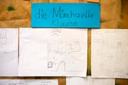 Die kleinen Workshop-Teilnehmer haben den Klosterplan gezeichnet. (Bild: Reto Martin)