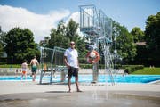 Daniel Gut ist langjähriger Bademeister des Schwimmbads Rotmonten. (Bild: Sabrina Stübi)