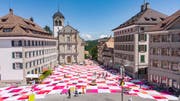 Pro Ostschweizer ein Tuch: Das Bignik-Tuch am 23. Juni 2019 im Dorfkern von Trogen. (Bild: Urs Bucher)