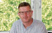 «Unsere Jugend muss auch lernen‚ abzuschalten. Musik leistet einen unbedingt notwendigen Beitrag dazu.» Der neue Leiter der Musikschule Toggenburg, Peter Haag, im Gespräch mit dem «Toggenburger Tagblatt».Bild: Peter Küpfer