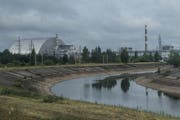 Blick auf den Unglücksreaktor in Tschernobyl. (Bild: Brendan Hoffman/Getty, 2. Juli 2019)