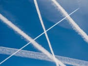 Die deutsche Luftfahrtbranche hat ein Massnahmepaket zur Senkung des CO2-Ausstosses vorgestellt. (Bild: Keystone/EPA DPA/PATRICK PLEUL)