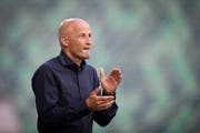 St.Gallens Trainer Peter Zeidler (Bild: Benjamin Manser)