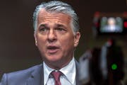 UBS-Chef Sergio Ermotti: Bei keiner Bank steht der Kurszerfall in einem derart eklatanten Gegensatz zur Selbsteinschätzung des Managements wie im Fall der UBS. Bild: Georgios Kefalas/Keystone)