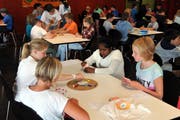 Im Juni 2015 organisiere Pro Juventute in Sarnen ein DOG-Turnier. (Bild: Adrian Venetz)