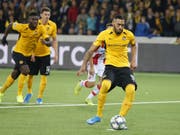 Der kurz davor eingewechselte Guillaume Hoarau erzielte das Penaltytor zum 2:2-Ausgleich (Bild: KEYSTONE/PETER KLAUNZER)