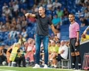 Energischer Thomas Häberli: Die Talfahrt mit dem FCL soll in Sion aufgehalten werden. (Bild: Martin Meienberger/Freshfocus, Barcelona, 15. August 2019)