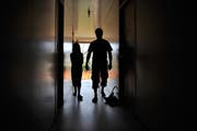 Sanktioniert werden Länder, die ihre illegal anwesenden Bürger nicht identifizieren wollen, kaum oder nur zögerlich Reisedokumente ausstellen und die Rückübernahme ihrer Bürger verweigern. (Bild: Susann Basler)
