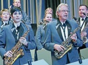 Die dunkelblaue Uniform von 2003 hat ausgedient. (Bild: Max Pflüger)