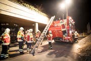 Die Feuerwehr Wittenbach-Häggenschwil bei einer Übung im vergangenen Jahr. (Bild: Ralph Ribi (26. Oktober 2018))