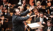 Begab sich auf Abbado-Terrrain: Andris Nelsons dirigert das Gewandhausorchester Leipzig. (Bild: LF/Manuela Jans; Luzern, 25. August 2019)