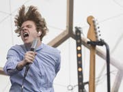 Ein Meilenstein in seiner Karriere: Der Rheinthaler Musiker Crimer wird vor US-Sängerin Cher im Zürcher Hallenstadion auftreten. (Bild: Keystone/URS FLUEELER)