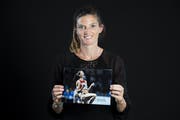 Noch muss sich Lea Sprunger mit vergangenen Jubelszenen abfinden. (Bild: Jan-Christophe Bott/Keystone, 6. 8. 2019, Lausanne)