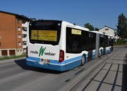 Eine Autofahrerin übersah den vortrittsberechtigten Bus. (Bilder: Kapo)