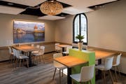 Das neurenovierte Coop Restaurant an der Rössligasse in Luzern. (Bild: Eveline Beerkircher; Luzern, 28. August 2019)