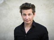 Am Freitag erscheint «Herr Anselm», das neue und neunte Buch des Schweizer Schriftstellers Arno Camenisch. (Bild: Keystone/ANTHONY ANEX)