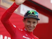Zurück in Rot: Der Kolumbianer Miguel Angel Lopez holt sich in der 5. Etappe der Spanien-Rundfahrt das Leadertrikot zurück (Bild: KEYSTONE/EPA EFE/JAVIER LIZON)
